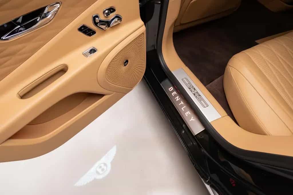 Bentley Flying Spur 6.0 W12 First Edition 05/2021-photo-32