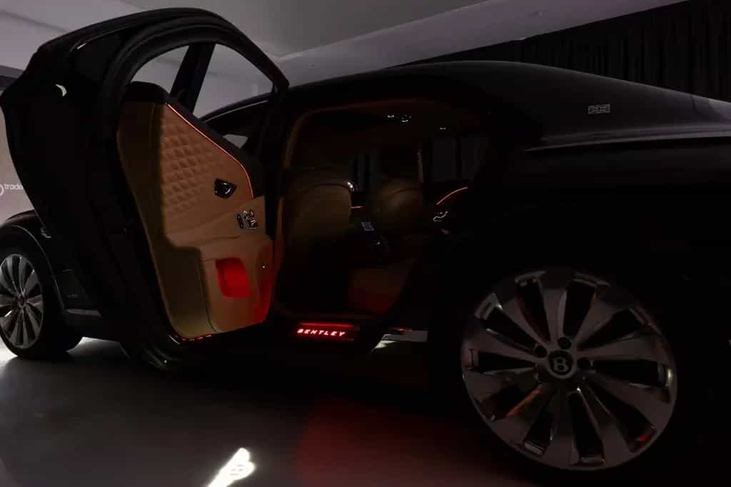 Bentley Flying Spur 6.0 W12 First Edition 05/2021-photo-33
