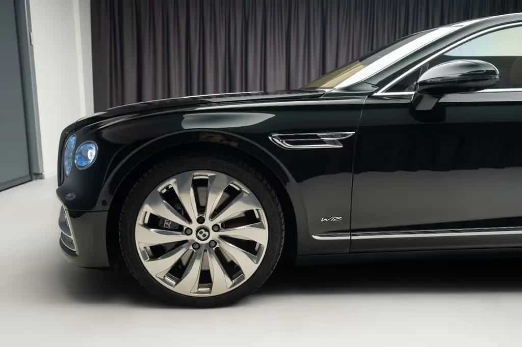 Bentley Flying Spur 6.0 W12 First Edition 05/2021-photo-6