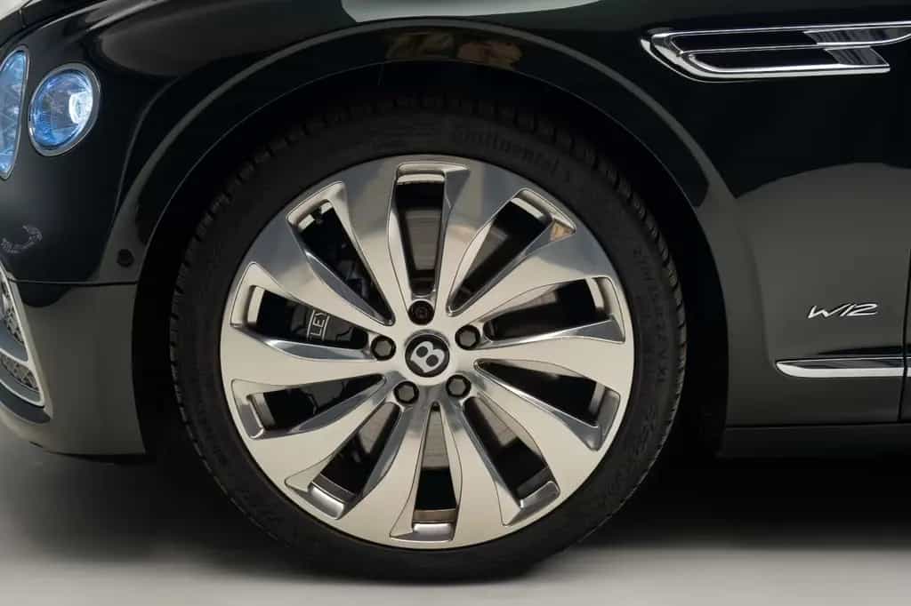Bentley Flying Spur 6.0 W12 First Edition 05/2021-photo-7