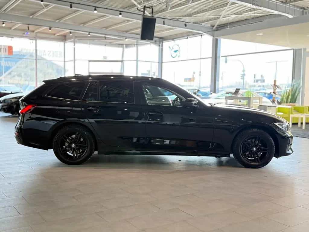 BMW 3 Series 318i Touring *ACC*Sportsitze*SiHz*Pano* 10/2020-photo-6
