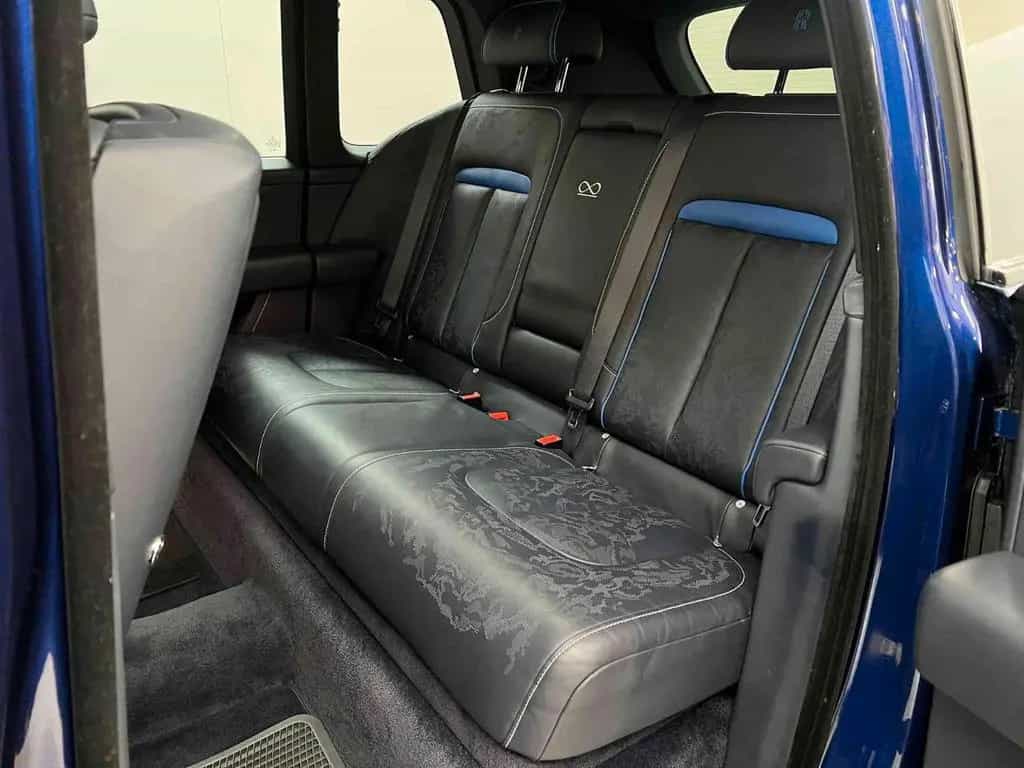 Rolls-Royce Cullinan Black Badge 05/2024-photo-16