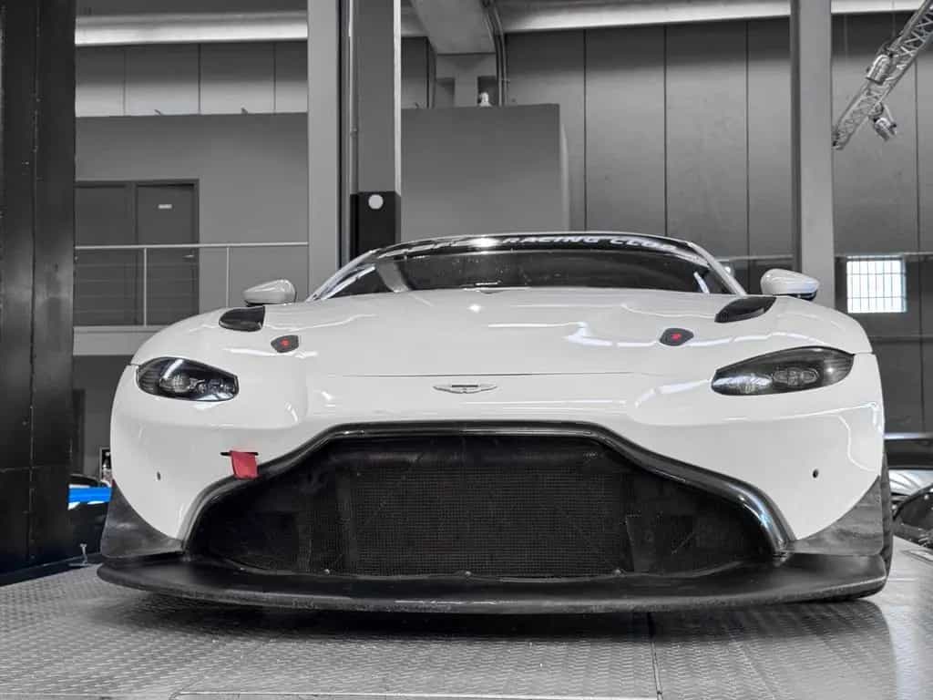 Aston Martin V8 Vantage AMR GT4 17A 01/2020-photo-21