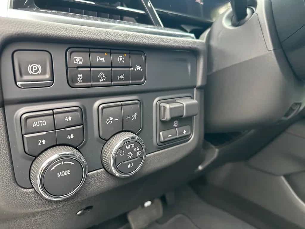 Chevrolet Tahoe 6.2L 22" Panodach Techno.Pckg. 8 Sitze null-photo-22