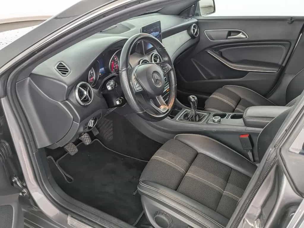 Mercedes-Benz CLA-Class 200 SB Urban LED+NAVI+PDC+SHZ+TEMP+Klima/BC 03/2019-photo-14