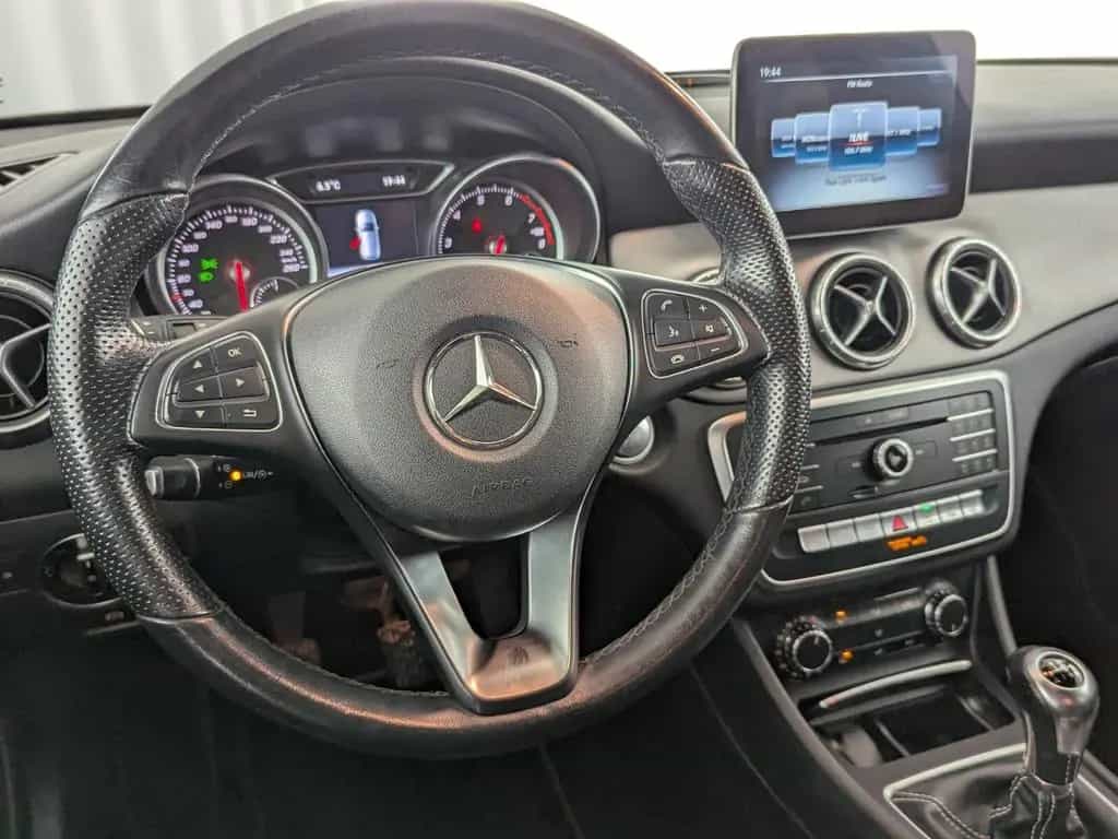 Mercedes-Benz CLA-Class 200 SB Urban LED+NAVI+PDC+SHZ+TEMP+Klima/BC 03/2019-photo-17