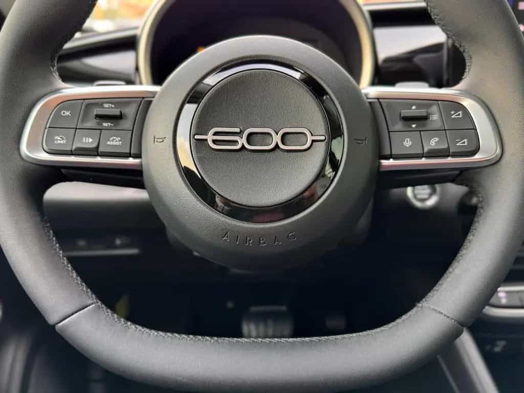 Fiat 600 Hybrid *CARPLAY|360°|ASSIST* 03/2025-photo-15
