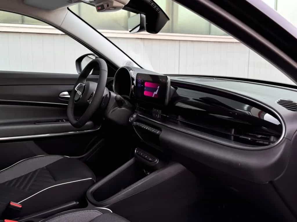 Fiat 600 Hybrid *CARPLAY|360°|ASSIST* 03/2025-photo-24