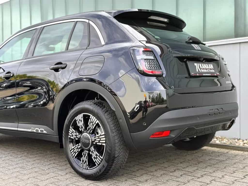 Fiat 600 Hybrid *CARPLAY|360°|ASSIST* 03/2025-photo-3