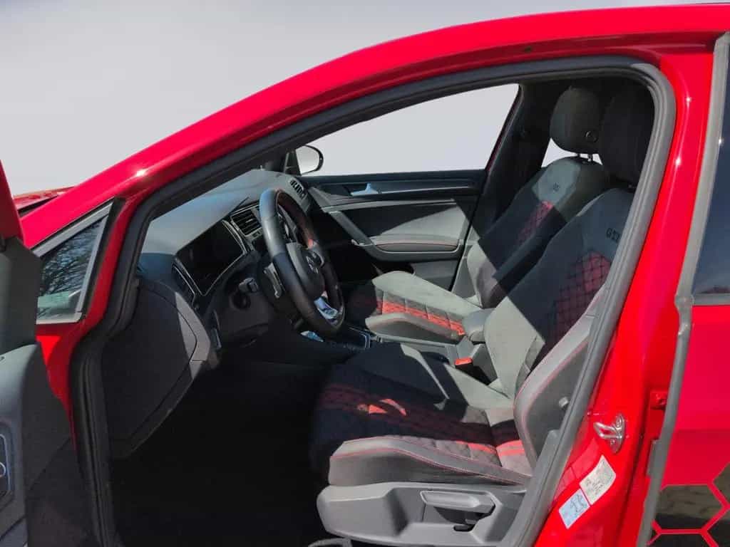 Volkswagen Golf VII "TCR" DSG KAMAERA+PANO+DCC+19" 04/2019-photo-10