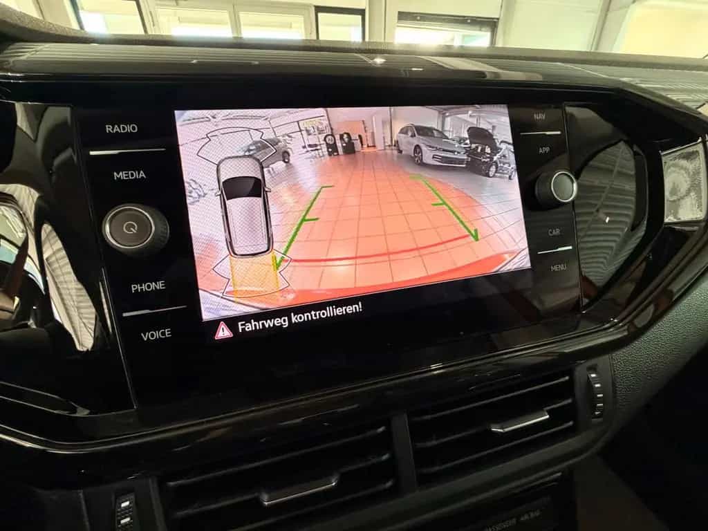 Volkswagen T-Cross 1.0 Style*AHK*NAVI*LED*RÜCKFAHRK*BLINDS 02/2022-photo-22