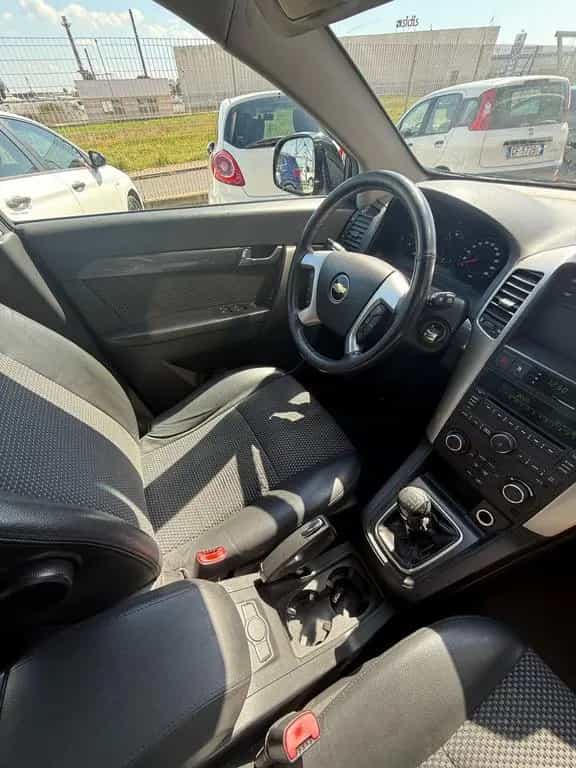 Chevrolet Captiva 2.0 VCDi 2WD 7 POSTI my10" 08/2010-photo-11