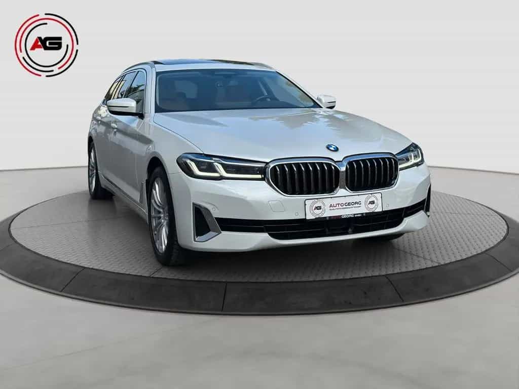 BMW 5 Series xDrive LC.PRO LASER ACC PANO HUD STANDHEI 02/2022-photo-2