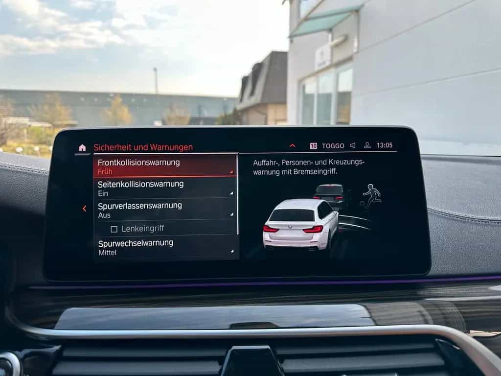 BMW 5 Series xDrive LC.PRO LASER ACC PANO HUD STANDHEI 02/2022-photo-21