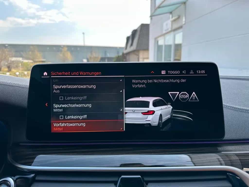 BMW 5 Series xDrive LC.PRO LASER ACC PANO HUD STANDHEI 02/2022-photo-22