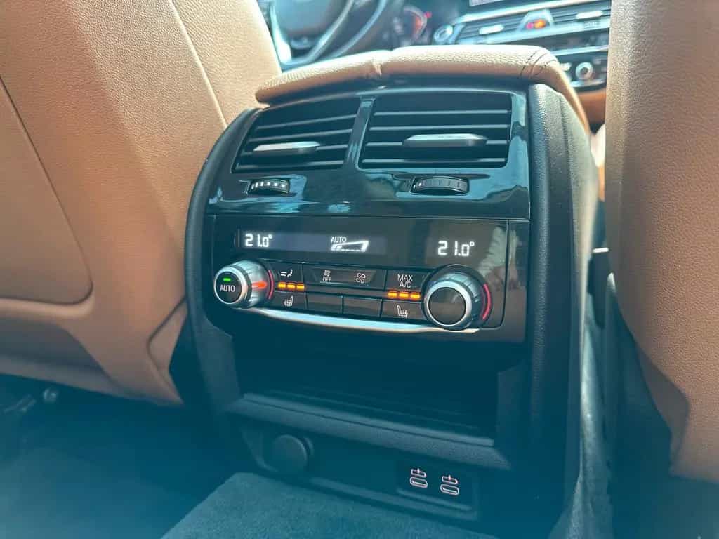 BMW 5 Series xDrive LC.PRO LASER ACC PANO HUD STANDHEI 02/2022-photo-28