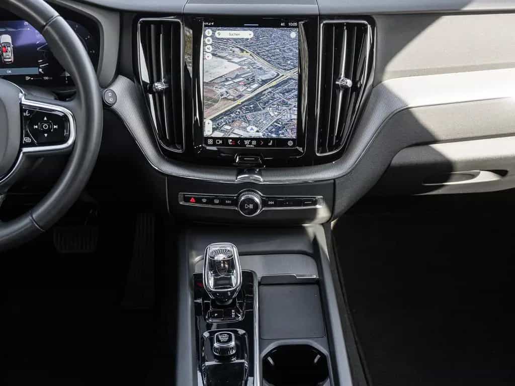Volvo XC 60 2.0 TDI 2WD Automatik Plus Dark 01/2023-photo-11