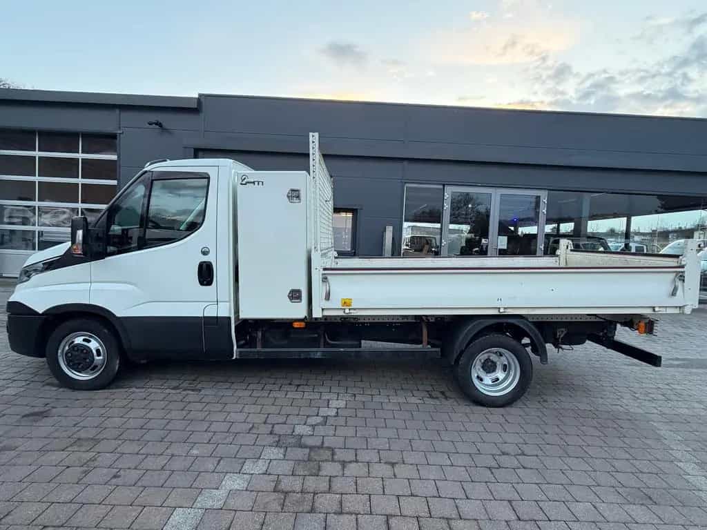Iveco Daily 3,0 Diesel 35C150 KIPPER +Toolbox AHK 3,5T 06/2018-photo-10