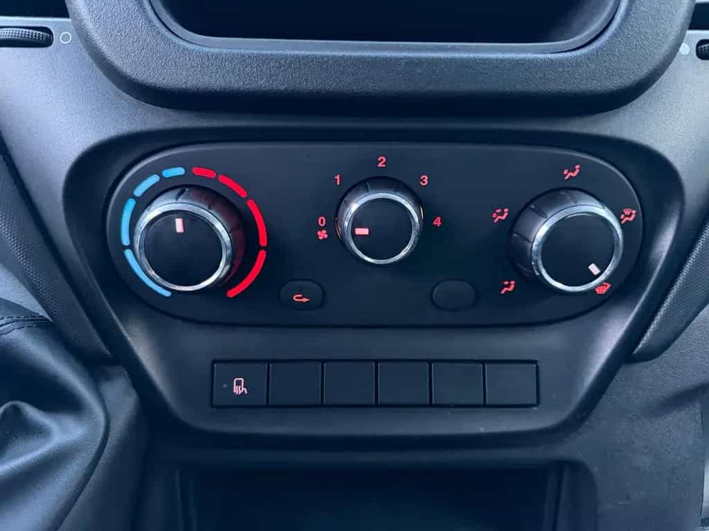 Iveco Daily 3,0 Diesel 35C150 KIPPER +Toolbox AHK 3,5T 06/2018-photo-19
