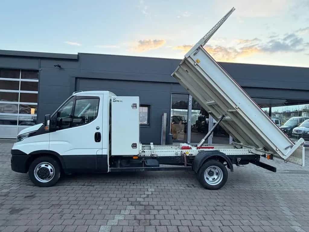Iveco Daily 3,0 Diesel 35C150 KIPPER +Toolbox AHK 3,5T 06/2018-photo-23