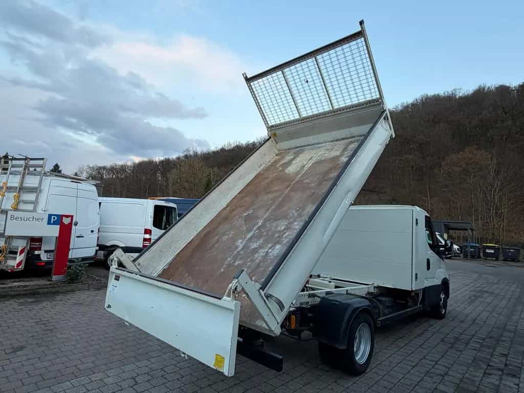 Iveco Daily 3,0 Diesel 35C150 KIPPER +Toolbox AHK 3,5T 06/2018-photo-27