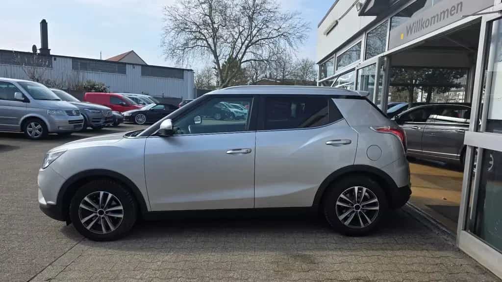 Ssangyong Tivoli 1.6 e-XGi *KLIMA*NAVI*KAMERA*ALU* 11/2015-photo-3