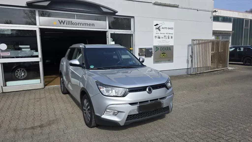 Ssangyong Tivoli 1.6 e-XGi *KLIMA*NAVI*KAMERA*ALU* 11/2015-photo-7