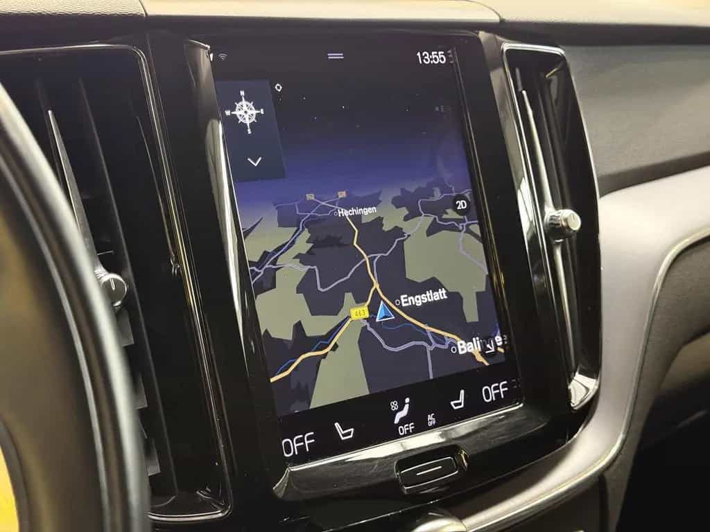 Volvo XC60 B4 Momentum Pro AWD XENIUM Mild-Hybrid 12/2020-photo-18