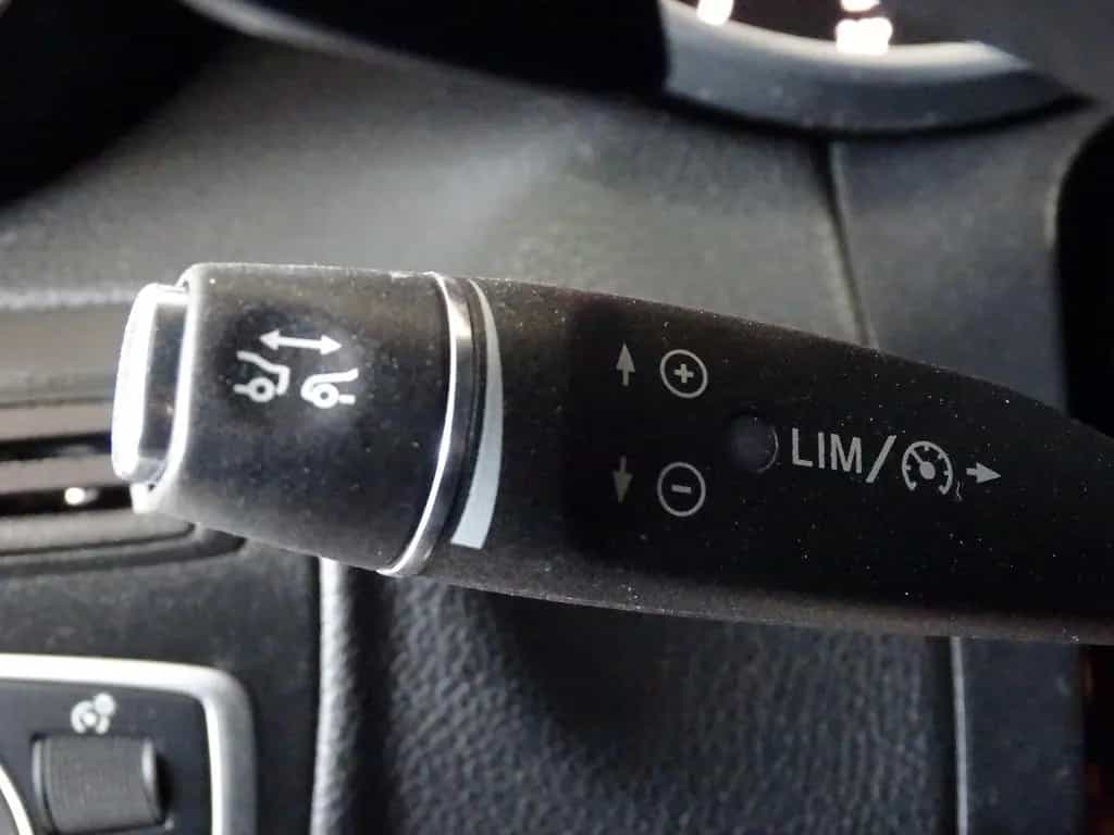 Mercedes-Benz C-Class 200 CGI*LED+NAVI+ACC+KAMERA 12/2017-photo-10