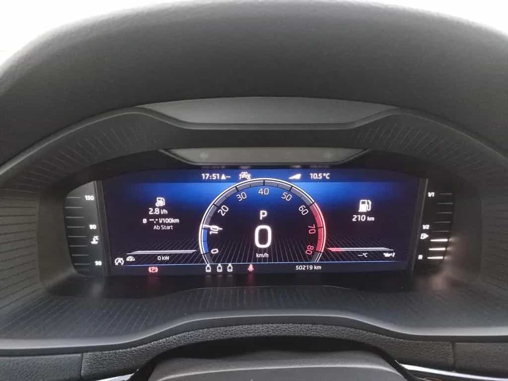 Skoda Karoq 2.0l TSI DSG 4x4 Sportline 04/2022-photo-13