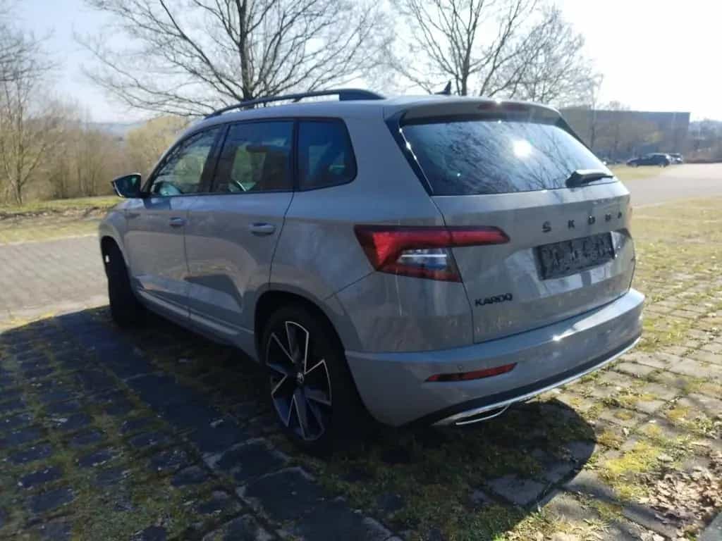 Skoda Karoq 2.0l TSI DSG 4x4 Sportline 04/2022-photo-3