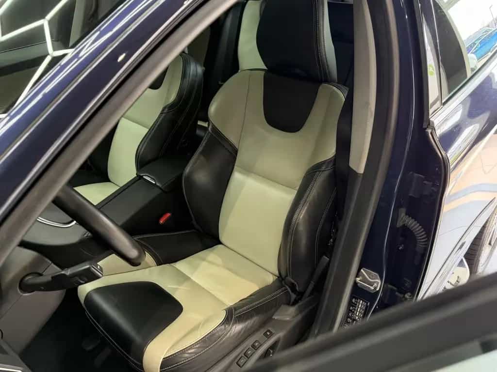 Volvo XC60 Summum AWD*PANO*LEDER*CAM*LED*NAVI*ACC*MEMO 04/2014-photo-11