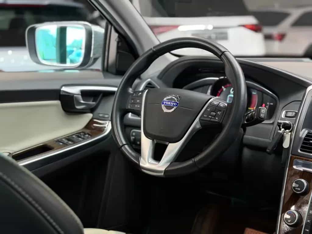 Volvo XC60 Summum AWD*PANO*LEDER*CAM*LED*NAVI*ACC*MEMO 04/2014-photo-18