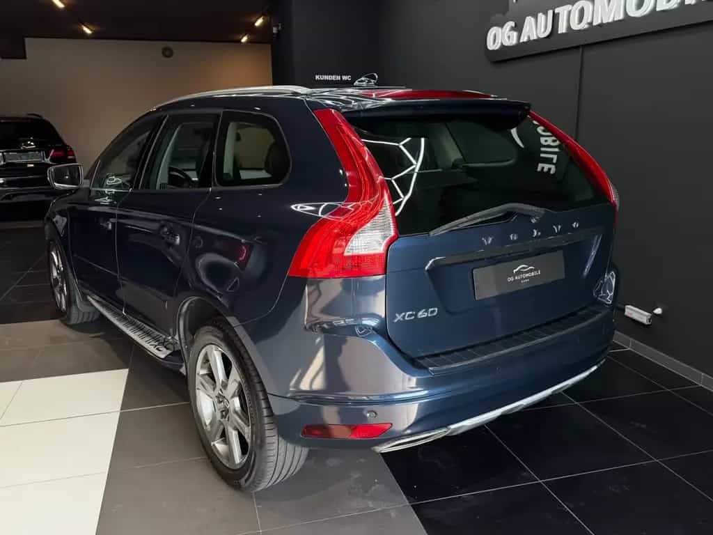 Volvo XC60 Summum AWD*PANO*LEDER*CAM*LED*NAVI*ACC*MEMO 04/2014-photo-5