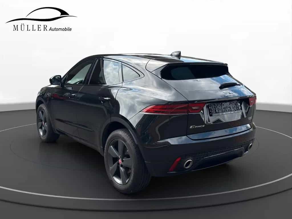 Jaguar E-Pace R-Dynamic SE AWD Pano Meridian Totwinkel 10/2019-photo-2