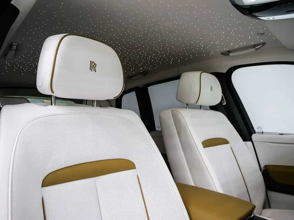 Rolls-Royce Cullinan Black Badge Series II null-photo-21