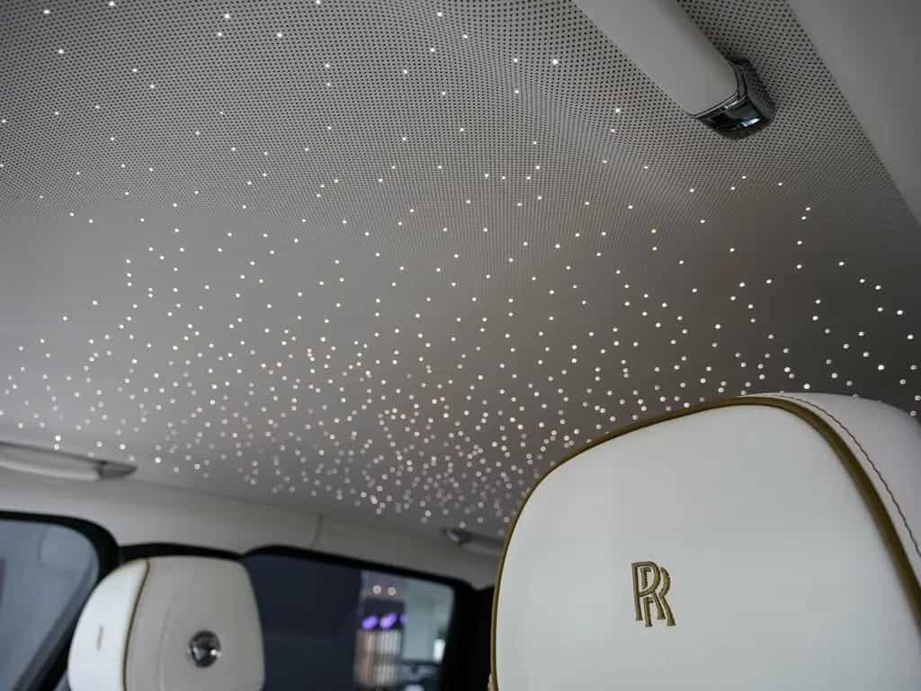 Rolls-Royce Cullinan Black Badge Series II null-photo-33