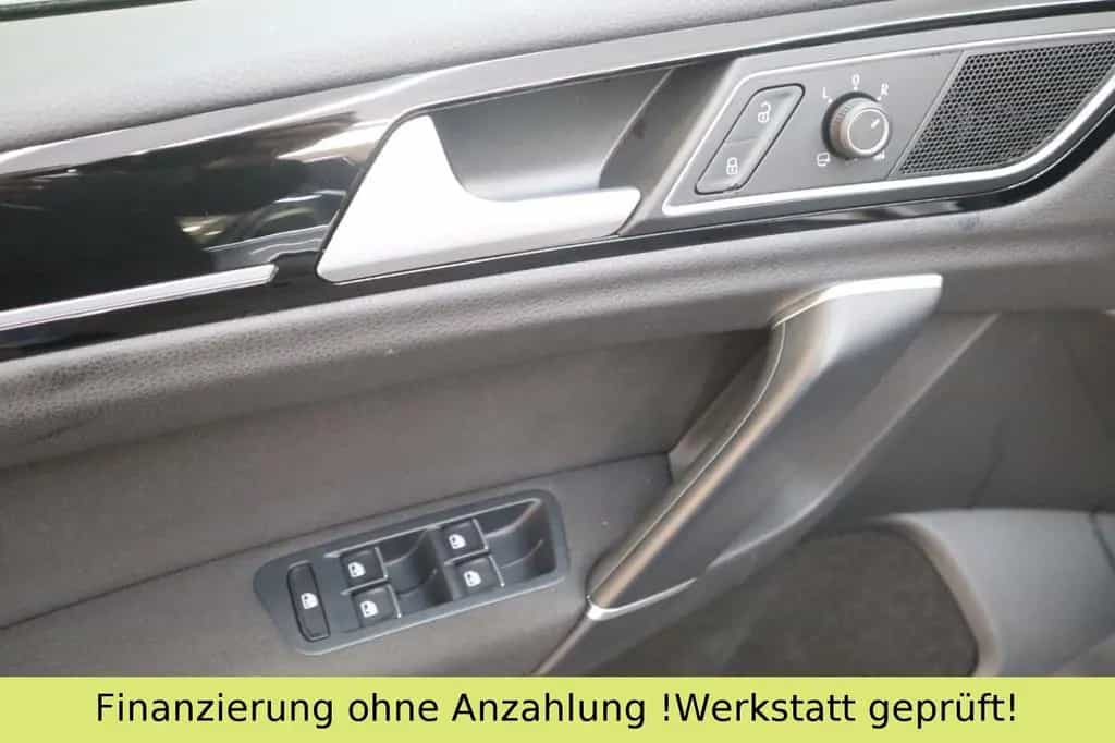 Volkswagen Golf Sportsvan VII Highline *NAVI*CAM*CARPLAY 07/2016-photo-27