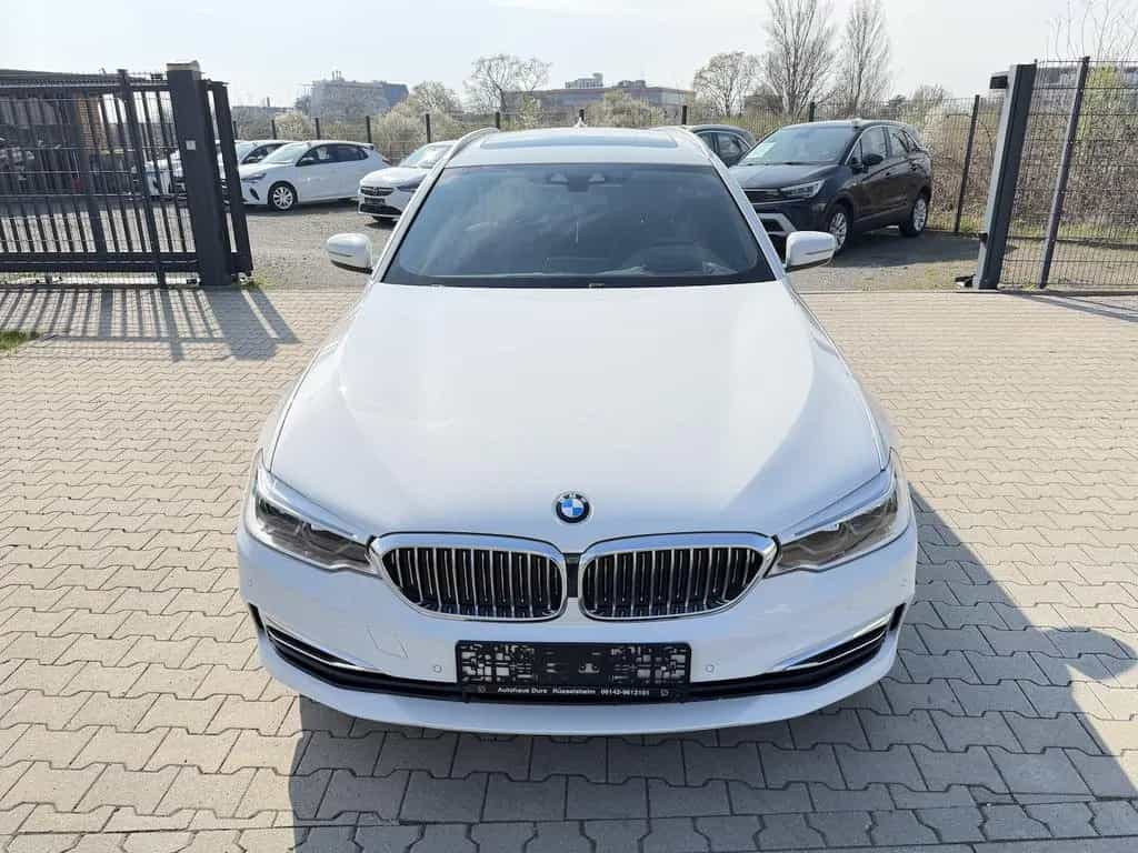 BMW 5 Series 530i Luxury Line Aut. Navi+Led+Pano+Ahk+Kamera 03/2020-photo-5