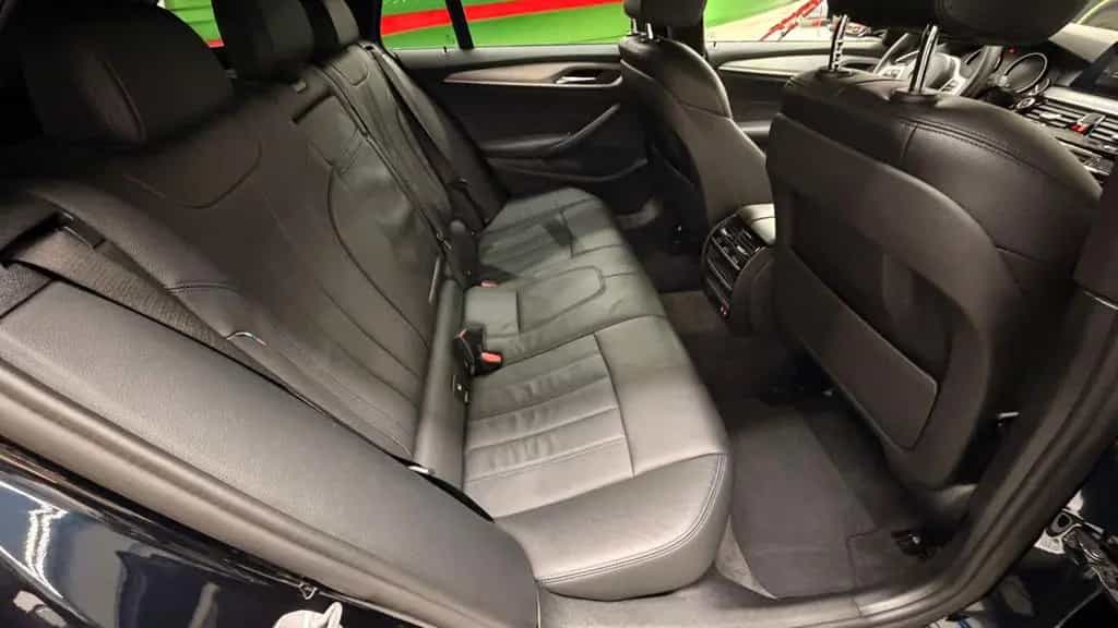 BMW 5 Series 530i xDrive Touring A -M Packet 12/2019-photo-10