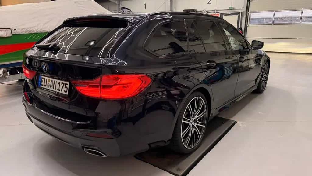 BMW 5 Series 530i xDrive Touring A -M Packet 12/2019-photo-3