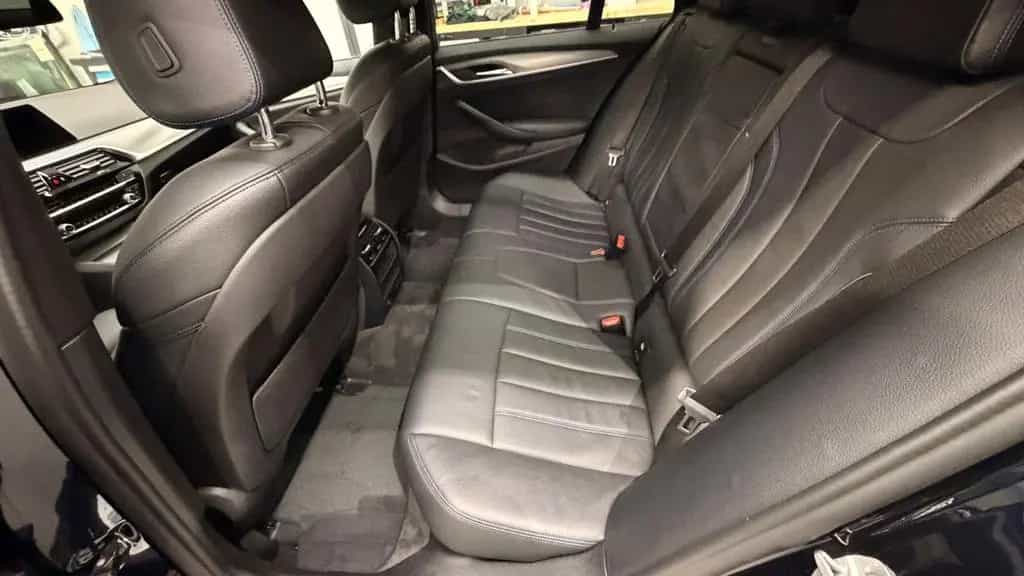 BMW 5 Series 530i xDrive Touring A -M Packet 12/2019-photo-5