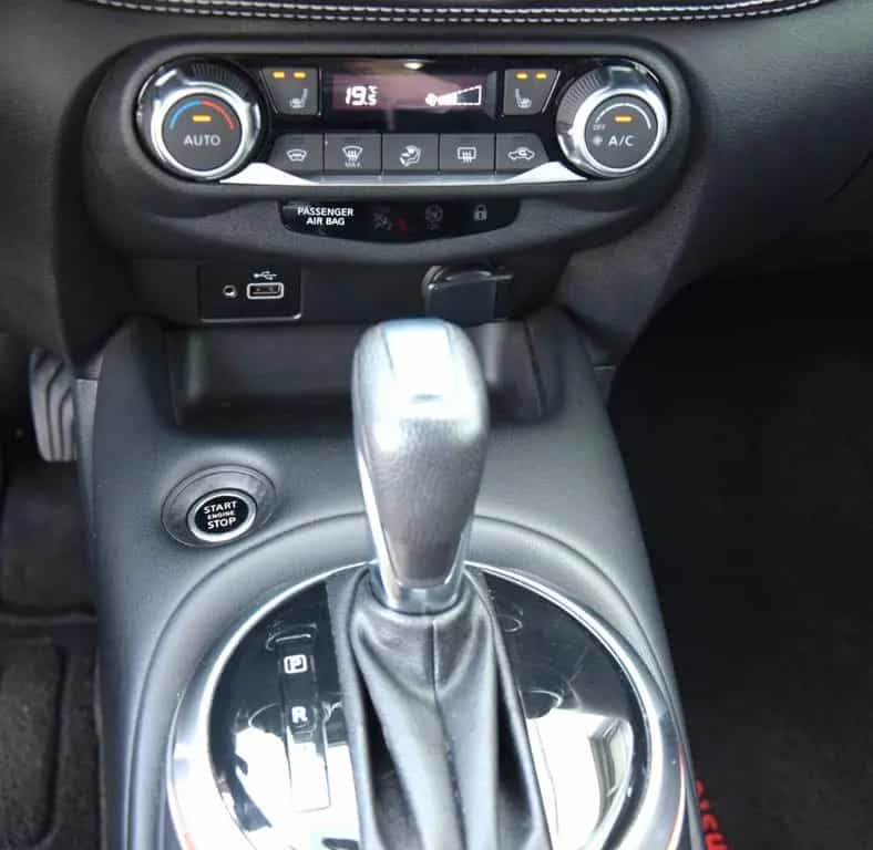 Nissan Juke Tekna Automatik Leder AHK 06/2023-photo-10