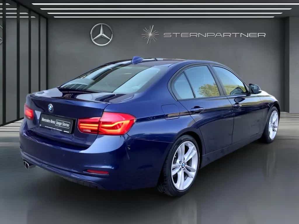 BMW 3 Series 330i SDach+HuD+Leder+NAVI+AUT+Distr+Facelift 09/2018-photo-4