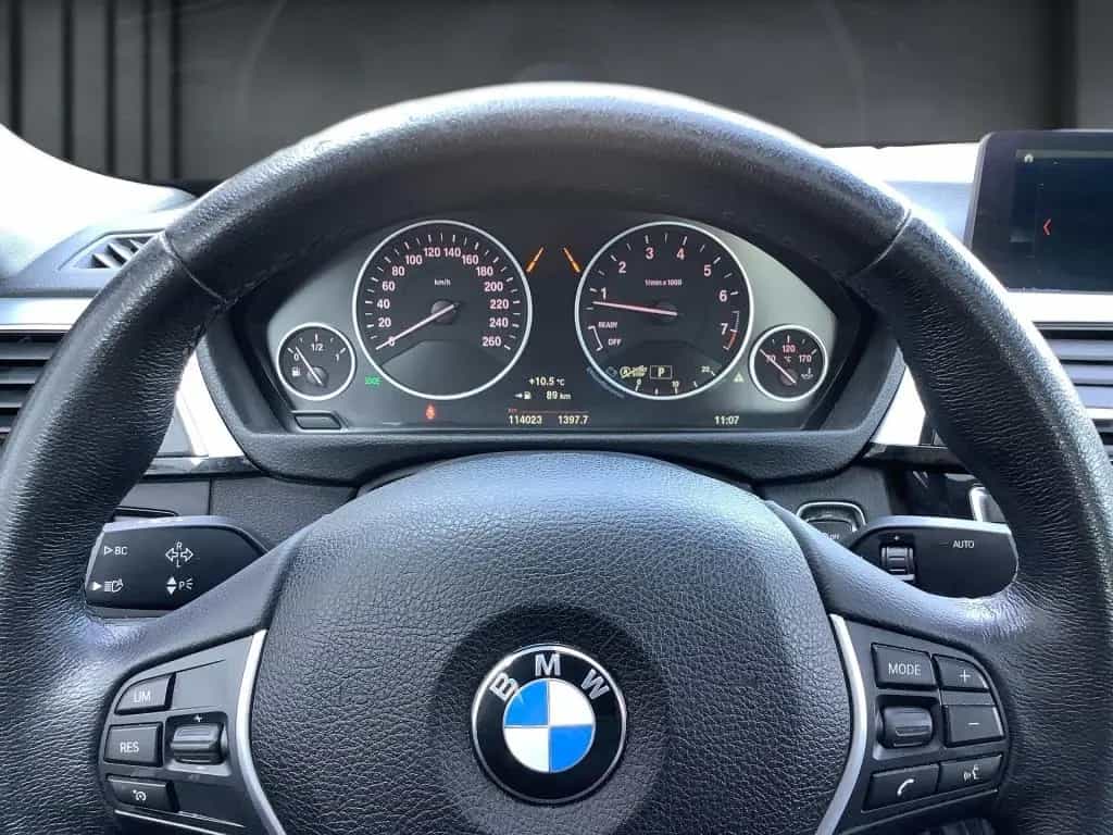 BMW 3 Series 330i SDach+HuD+Leder+NAVI+AUT+Distr+Facelift 09/2018-photo-8