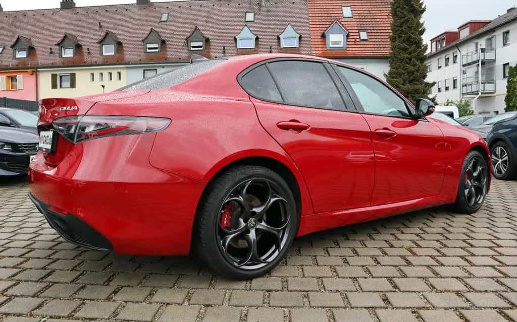 Alfa Romeo Giulia Tributo Ital.Q4*AHK*Veloce*20ZOLL*abn.AHK 06/2024-photo-3