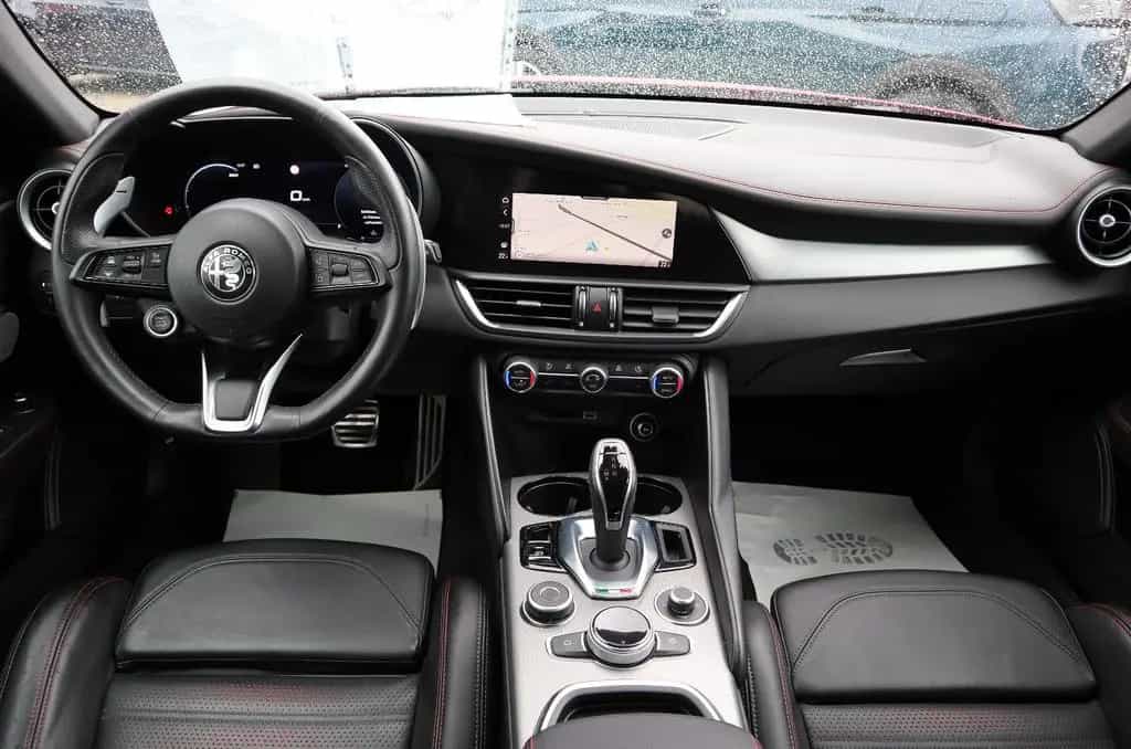 Alfa Romeo Giulia Tributo Ital.Q4*AHK*Veloce*20ZOLL*abn.AHK 06/2024-photo-9