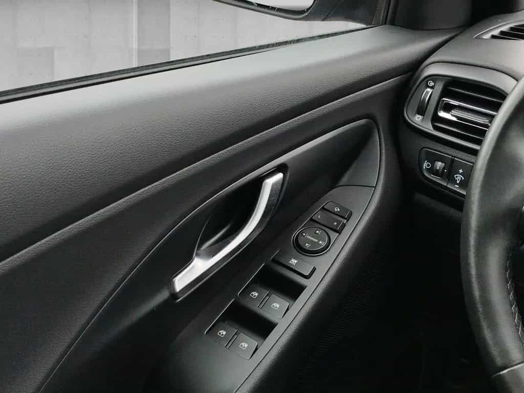 Hyundai i30 FL Kombi 1.5 Advantage DCT ACC*AUT*DynLicht 02/2025-photo-11