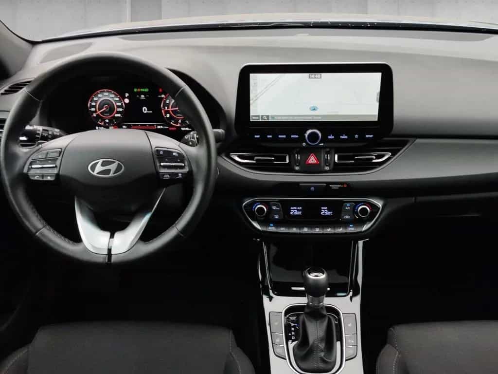 Hyundai i30 FL Kombi 1.5 Advantage DCT ACC*AUT*DynLicht 02/2025-photo-12