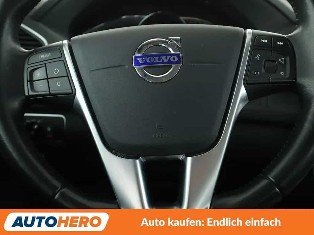 Volvo 2.0 D4 Summum 2WD Aut.*NAV*XENON*TEMP*PDC*SHZ* 09/2016-photo-18
